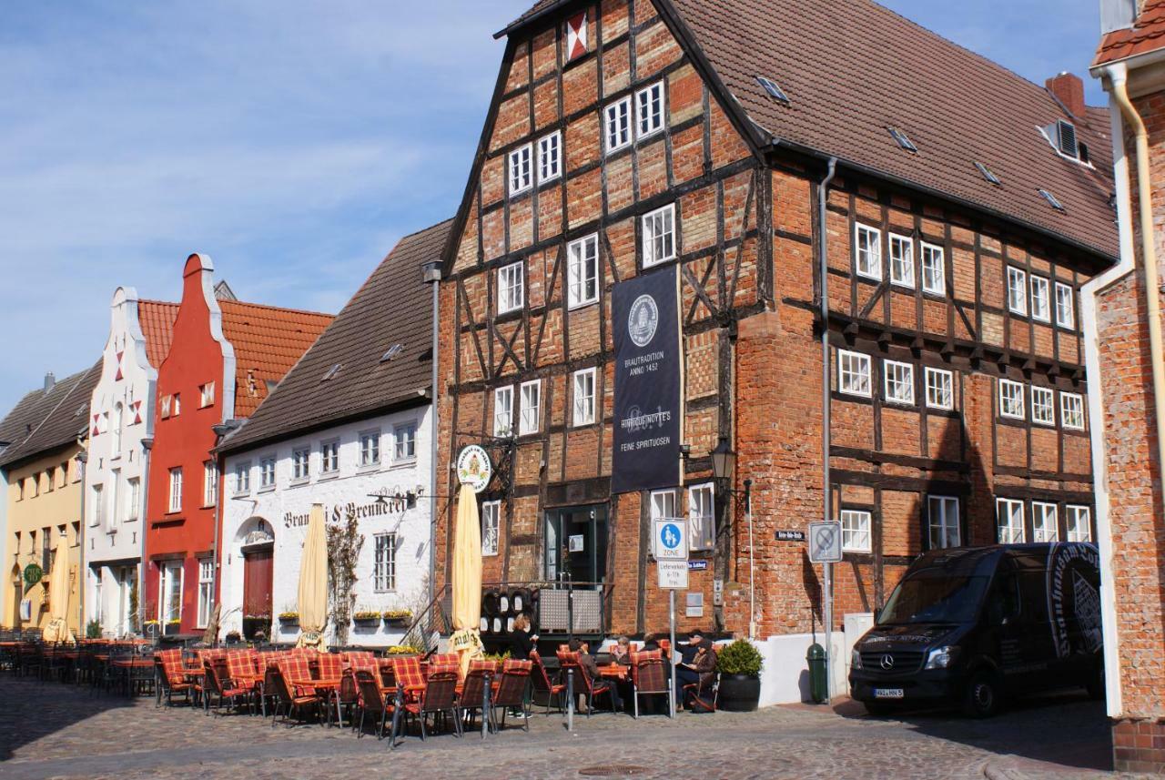Stadtvilla Bruegemann Mit Terrasse & Parkplatz - Abc136 By AbcWißmar Exteriör bild