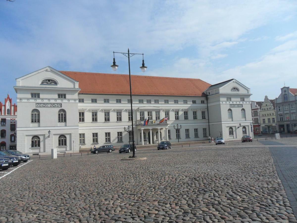 Stadtvilla Bruegemann Mit Terrasse & Parkplatz - Abc136 By AbcWißmar Exteriör bild